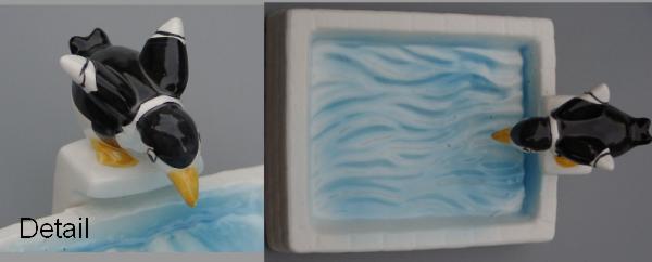 soap - zeep
holder for soap
schaal voor zeep
Trefwoorden: penguin pinguin bathroom badkamer soap zeep
