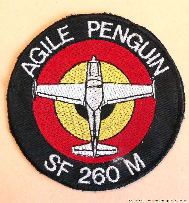 Blegium penguin military flightschool patches
Belgium had a military flightschool with the fifth squadron called the penguins (planes SV4 and SF 260M)
Trefwoorden: Blegium penguin military flightschool patches