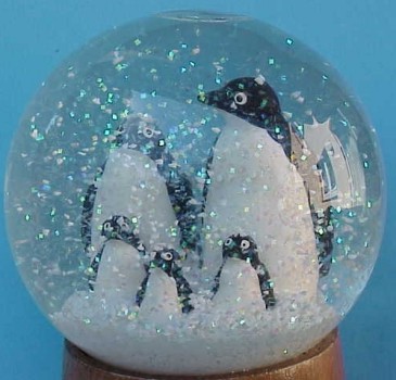 adelie penguin with music
Trefwoorden: snowglobe sneeuwbol music muziek