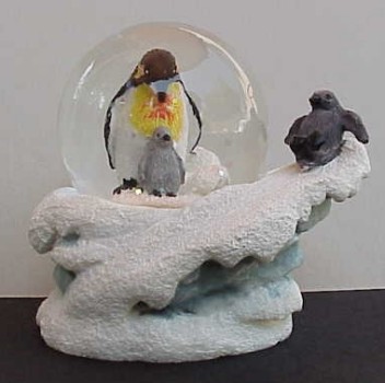 emperor penguins - keizerspinguins
Trefwoorden: snowglobe sneeuwbol emperor penguin keizerspinguin